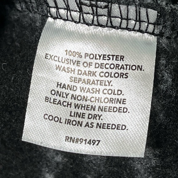 Black & White Plaid John Wayne Stock & Supply Quarter Zip Pullover. Size M.Plaid - Picture 10 of 12